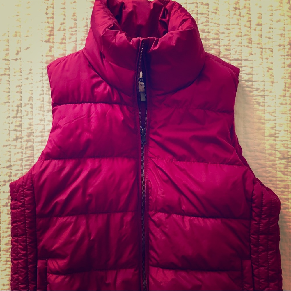 Old Navy Raspberry Puffer NWOT